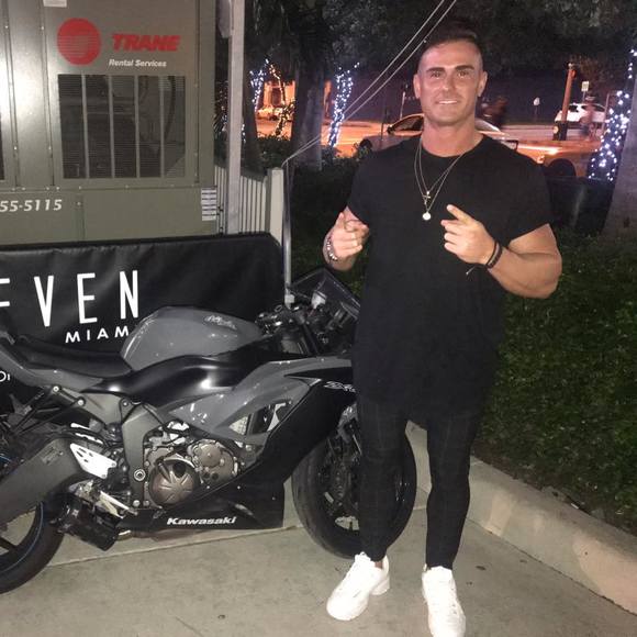 Meet your Posher, Loren - Picture 1 of 1